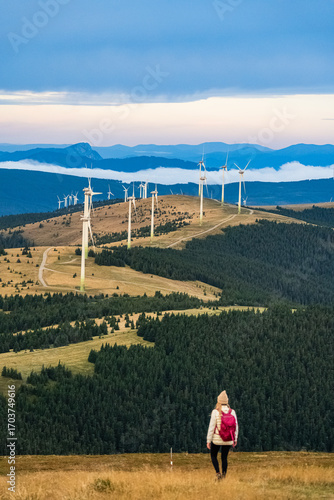 Stuhleck Sonnenaufgang - Alois Günther Haus - Region Joglland-Waldheimat - Oststeiermark - Windräder