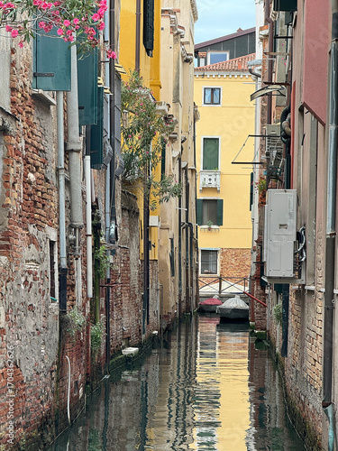 Wallpaper Mural houses, canals and bridges in summer Venice Torontodigital.ca