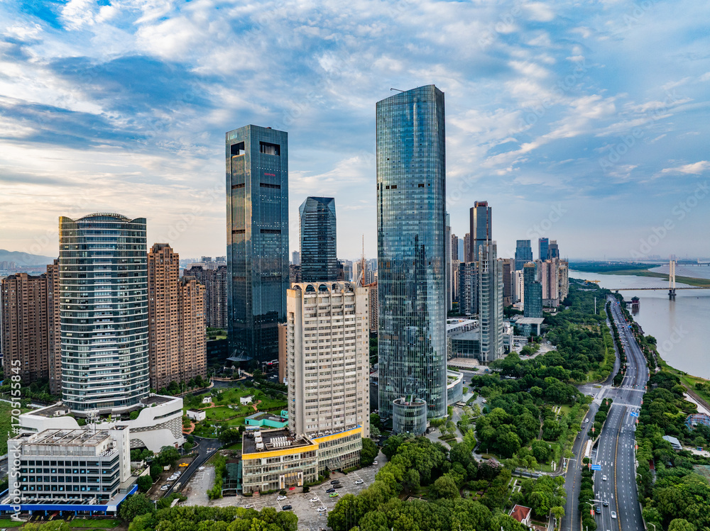 Obraz premium Shanghai skyline at sunset