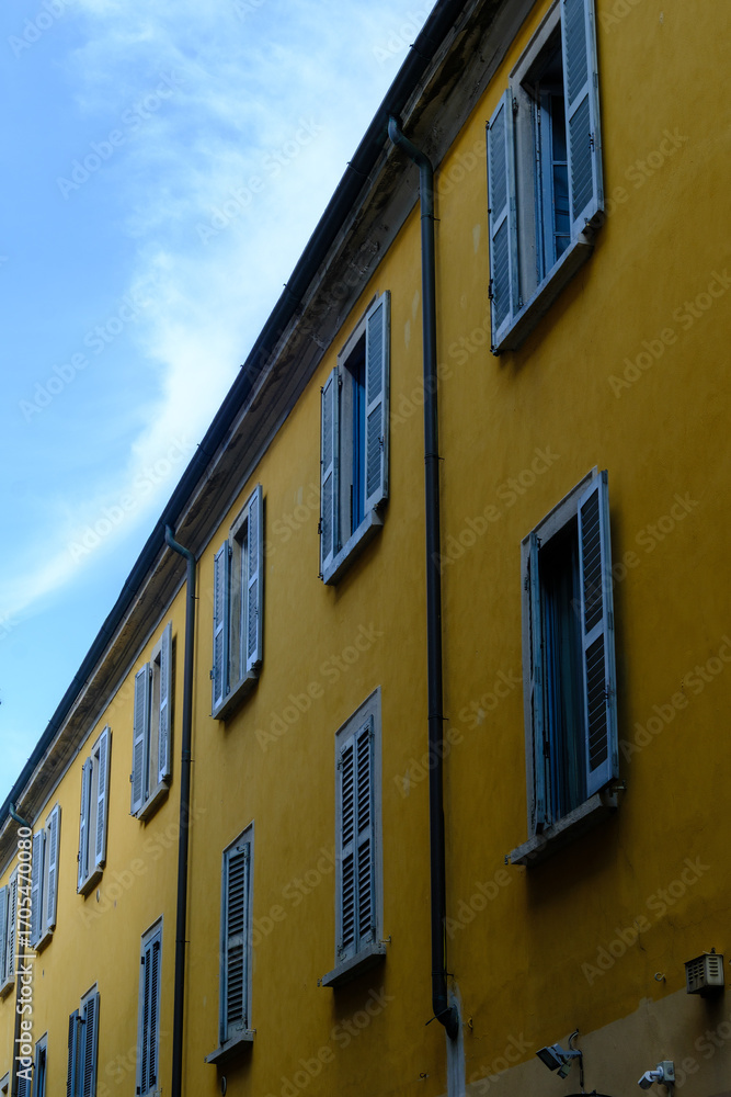Fototapeta premium Residential building along via Paolo Sarpi in Milan, Italy