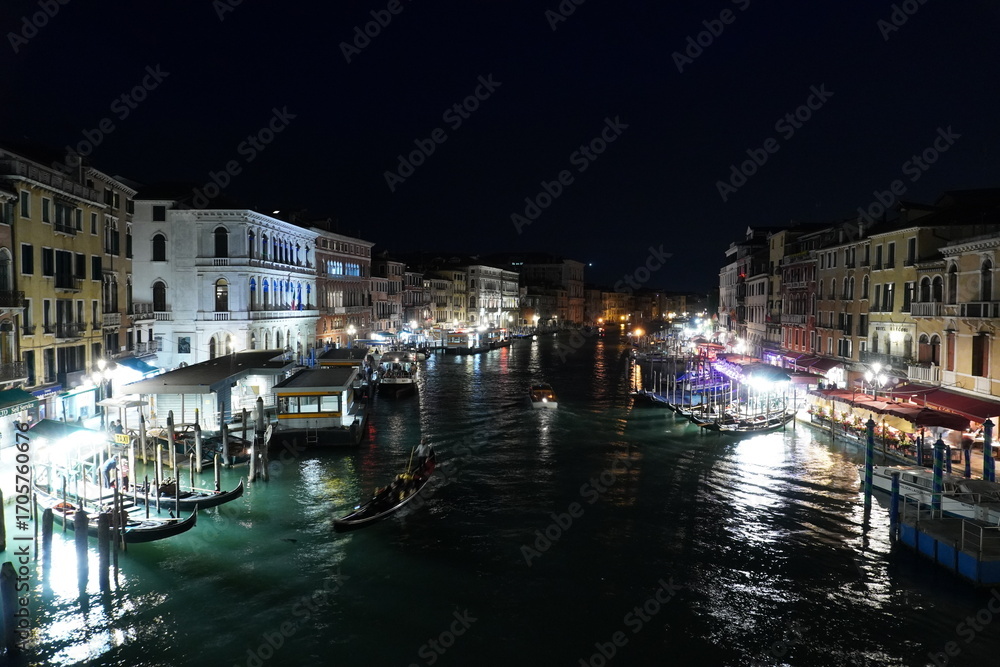 Fototapeta premium イタリア ベネチア 夜景