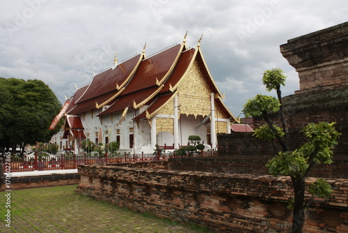 Wallpaper Mural Chiang Mai, Thailand — Lanna Temples, Old City Moat & Mountain Backdrop
 Torontodigital.ca