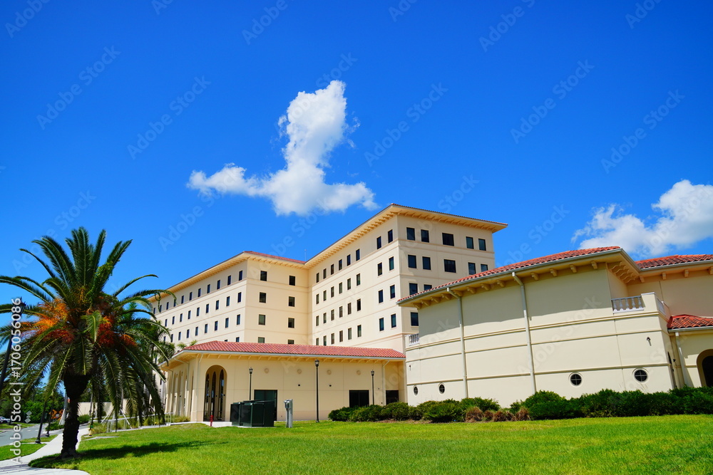Fototapeta premium Sarasota, Florida USA - Sep 15, 2025: the Building of University of South Florida Sarasota Manatee campus