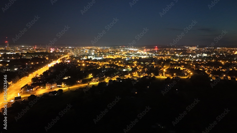 Fototapeta premium night view of the city