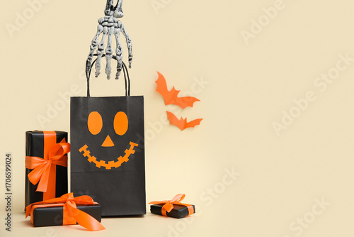 Skeleton hand with shopping...