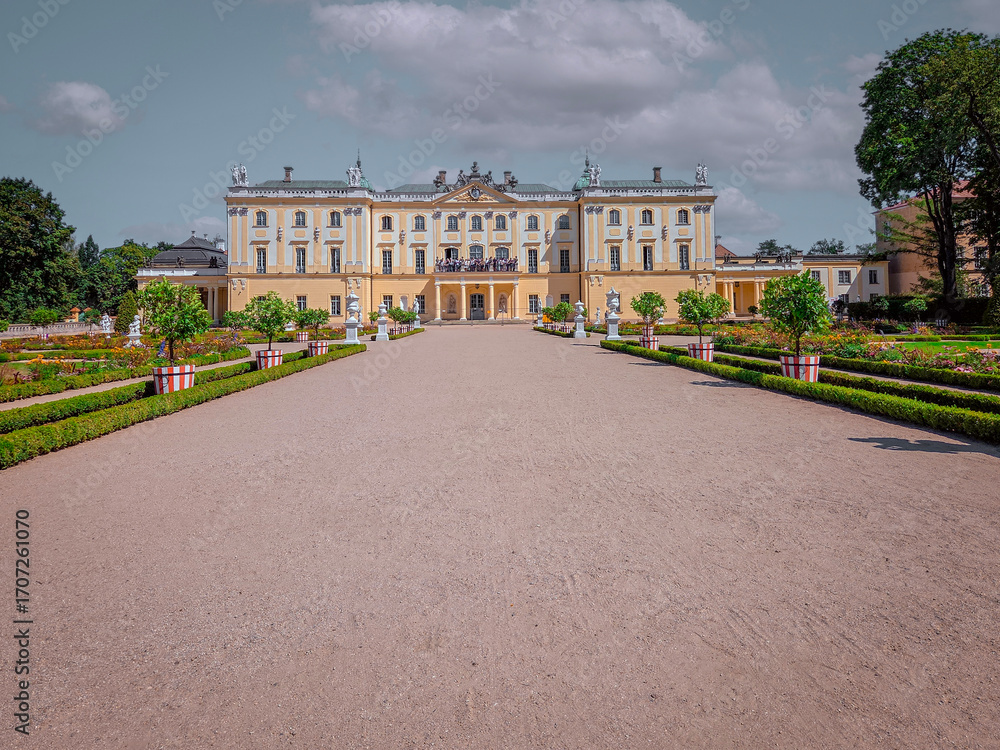 Fototapeta premium Historic palace and gardens in Białystok, Poland.
