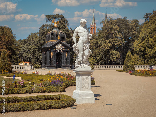 Foto Historic palace and gardens in Białystok, Poland.
