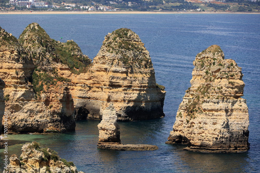 Naklejka premium Fantastic cliff landscape on the coast of Ponta da Piedade, Portugal