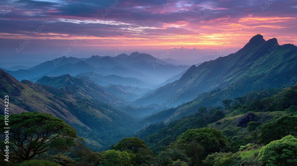 Obraz premium Mountain vista at sunrise