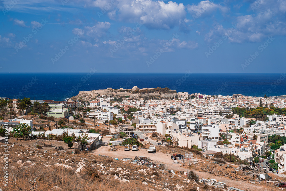 Obraz premium Panoramic View of Rethymno with Fortezza Castle and the Mediterranean Sea