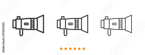 Camera lens icon. Thin line icon vector