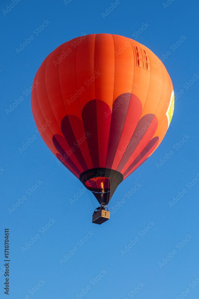 Naklejka premium SAINT PETERSBURG, RUSSIA — AUGUST 24, 2025. Hot Air Balloon Festival.