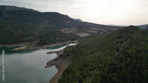 Embalse de Canelles-Congost de Montrebei-Finestres-Congost de Fet-Lleida
