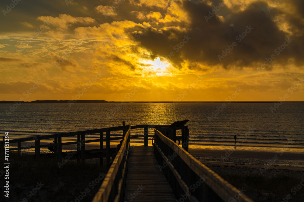 Fototapeta premium sunset at the pier