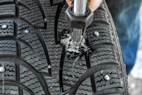 Принти на полотні Stud replacement prevents reduced traction and uneven wear