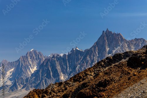 Quadro em tela Chamonix Montblanc beautiful alpine mountain summits landscape