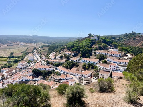 Village typique de l’Algarve sur une colline