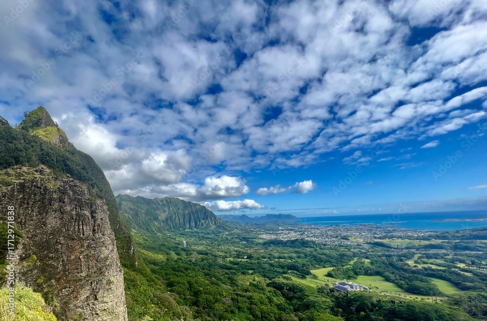 Naklejka premium mountain landscape with blue sky