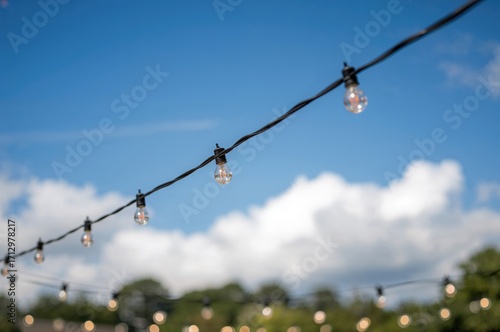 Outdoor string lights for e...