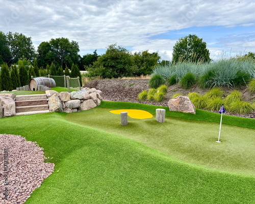 Abenteuer-Minigolf im Grünen Freizeitpark Berlin Brandenburg Deutschland Holland Thema Minigolf Anlage Golfen Niederlande inspiriert