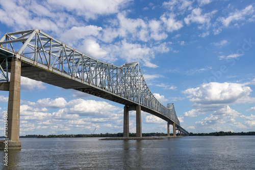 Canvastavla The Commodore Barry Bridge over the Delaware River at Subaru Park in Chester Pen
