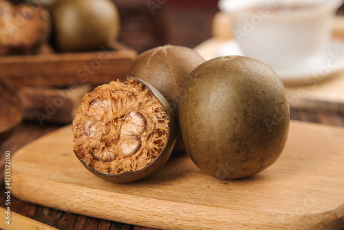 Luo Han Guo Monk Fruit from Guangxi China Traditional Medicine Ingredient for Cough Relief and Lung Health