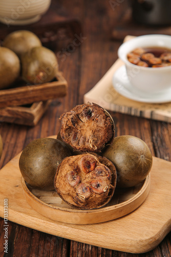 Luo Han Guo Monk Fruit from Guangxi China Traditional Herbal Tea Ingredient Natural Sweetener Dried Whole Fruits