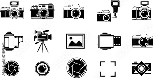 Foto camera icon vector set. photo illustration sign collection. focus symbol. cam logo or mark