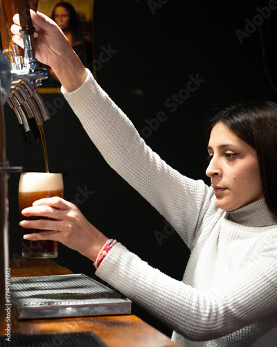 Fotografía portrait of a young man drinking coffee