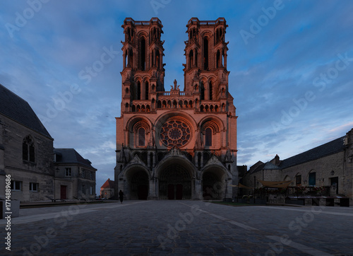 Wallpaper Mural Laon Cathedral, Notre-Dame de Laon Torontodigital.ca