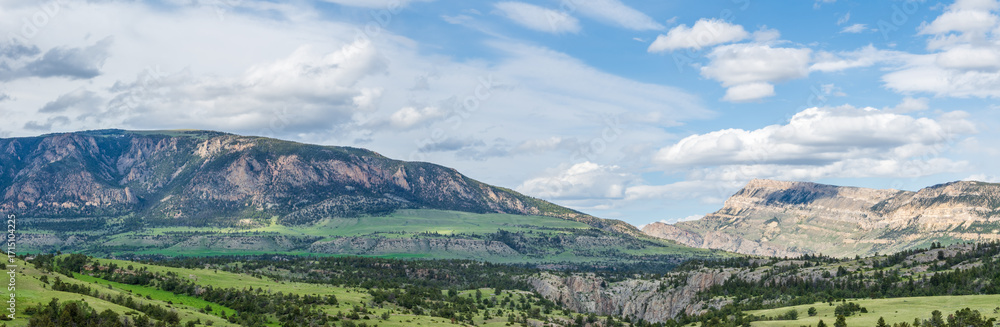 Naklejka premium Panorama of the Sunlight Creek Basin from the Chief Joseph Scenic Byway in the Absaroka Mountains in Wyoming, USA