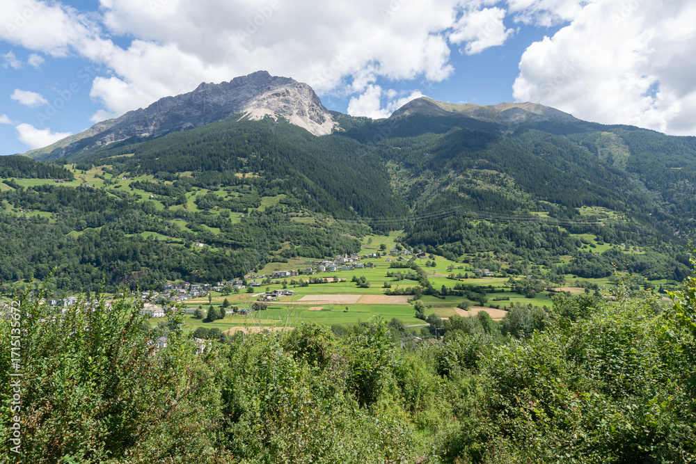 Obraz premium Blick über das Puschlav