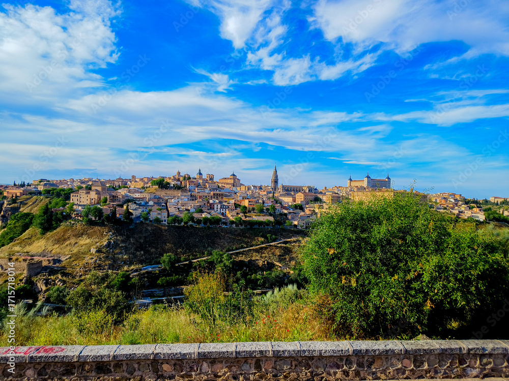 Obraz premium Toledo, Spain, May 21 2025, Panoramic view city Toledo Spain