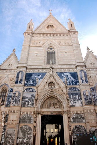 VEDUTA DEL DUOMO DI NAPOLI,ITALIA,19 SETTEMBRE 2025.