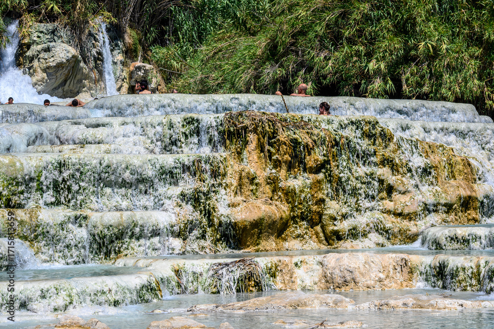 Fototapeta premium Cascate del Mulino, Saturnia, vasche termali, Grosseto, Toscana