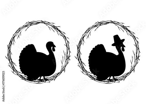 Turkey logo. Silueta de pavo y de pavo con sombrero de peregrino en corona circular de ramas de árbol para tarjetas y felicitaciones del Día de Acción de Gracias