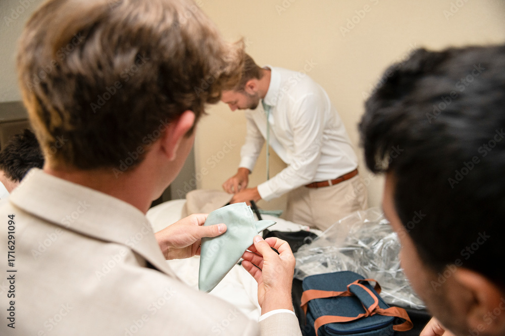 Obraz premium folding a pocket square