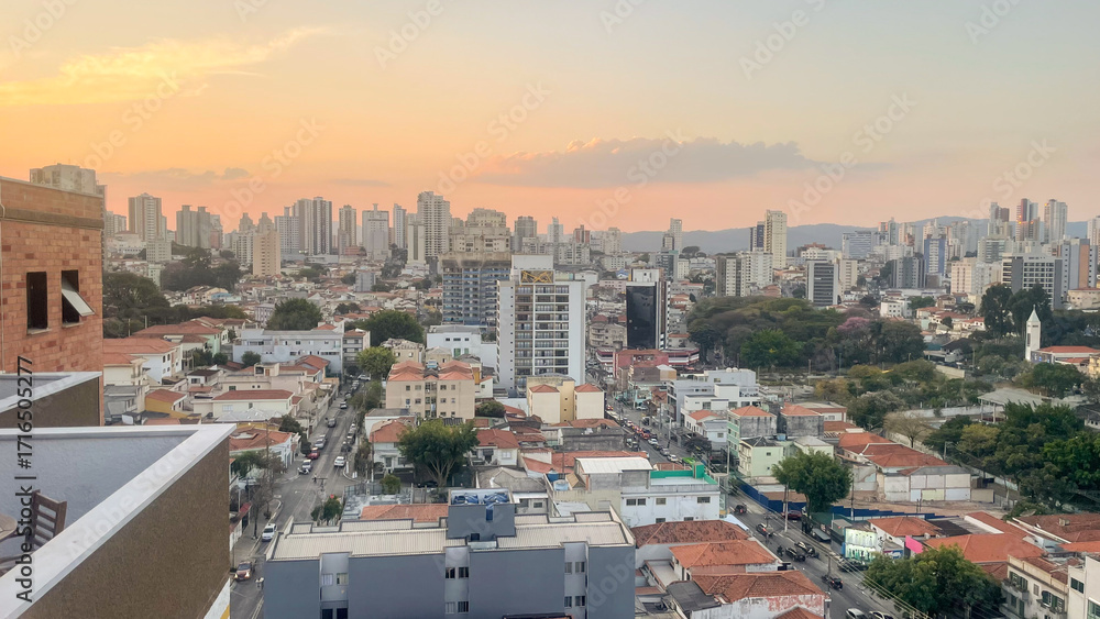 Fototapeta premium Sunset at the north part of the city of Sao Paulo.