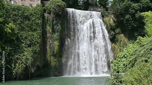 The Cascata Grande is formed by the left arm of the Liri River and is approximately 27 meters high:one of the few waterfalls to be found in the historic center of a city, unique in Italy and in Europe