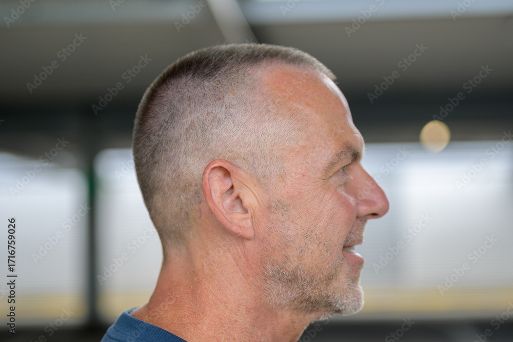 Obraz premium Side Profile Mature Man