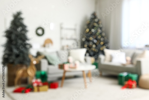 Blurred view of living room...