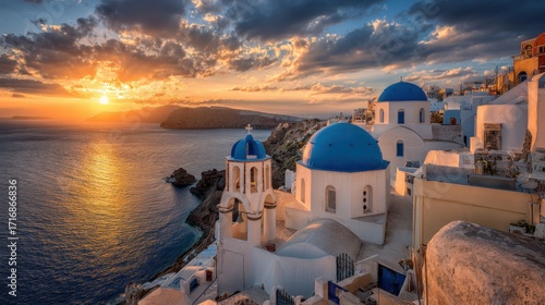 Fototapeta Naklejka Na Ścianę i Meble -  Scenic sunset over Santorini