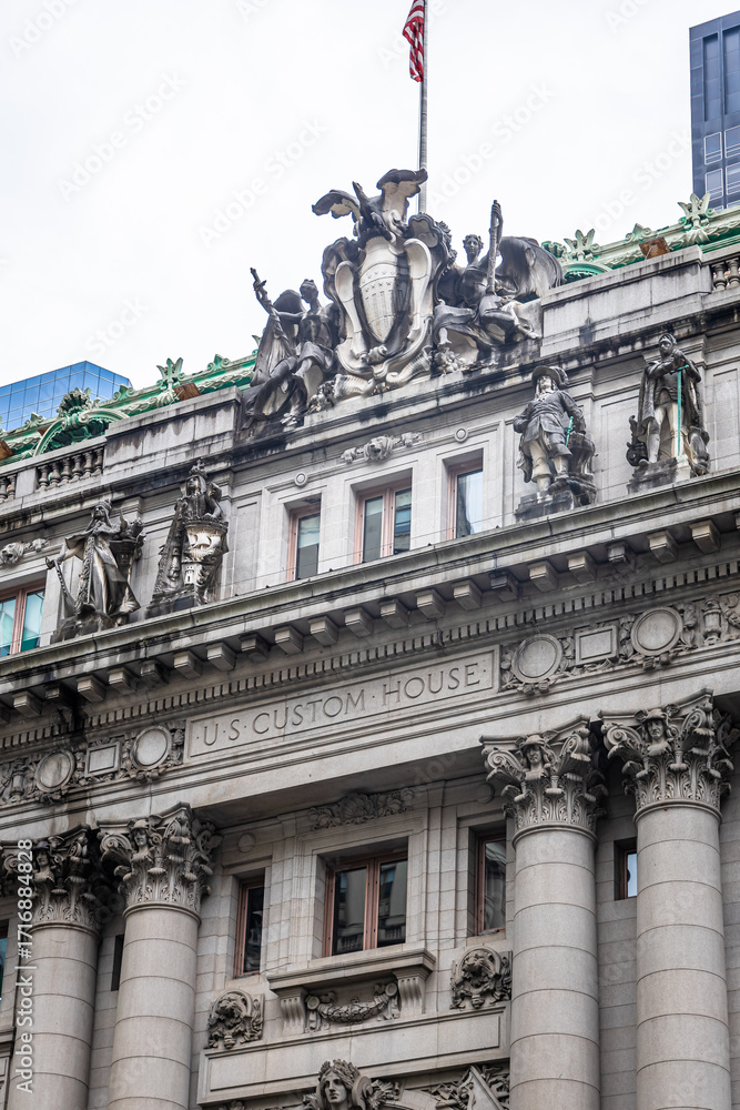 Fototapeta premium Historic Alexander Hamilton U.S. Custom House building in New York City