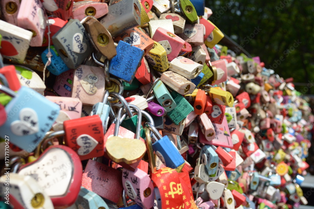 Fototapeta premium Love Locks Wall