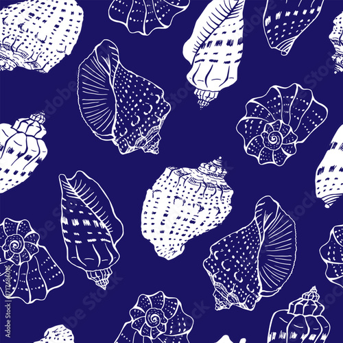 Seamless pattern with shells of different shapes. Hand drawn vector illustration.
