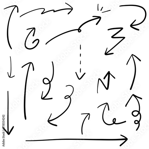 手書きのシンプルな矢印のセット