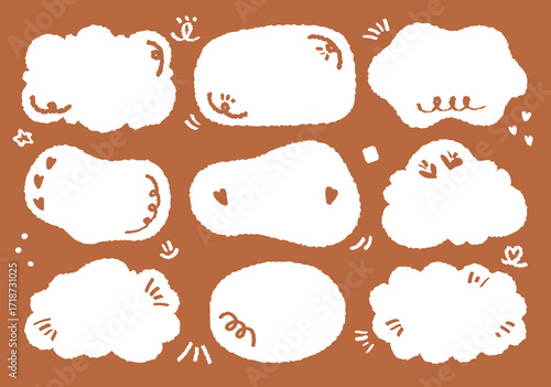 Set of hand drawn style cute memo sticker. Variety abstract shapes of  speech bubble. quote frames blank with crayon draw. Chat box balloon cloud. Label tag collection vector for text Flat retro speak