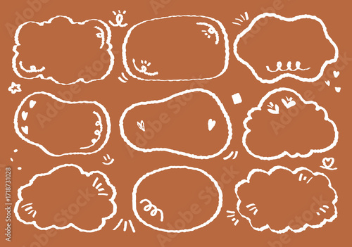 Set of hand drawn style cute memo sticker. Variety abstract shapes of pink speech bubble. quote color frames blank with crayon draw. Chat box balloon cloud. Label tag collection vector for text