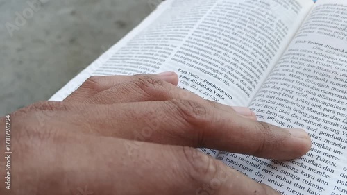 Indonesian Bible Reading | Holy Scripture in Bahasa Indonesia