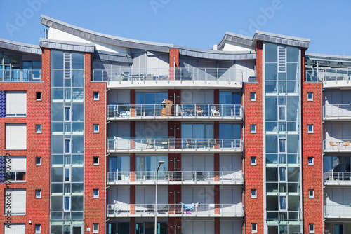 Modernes Wohngebäude aus Backstein, Cuxhaven, Niedersachsen, Deutschland